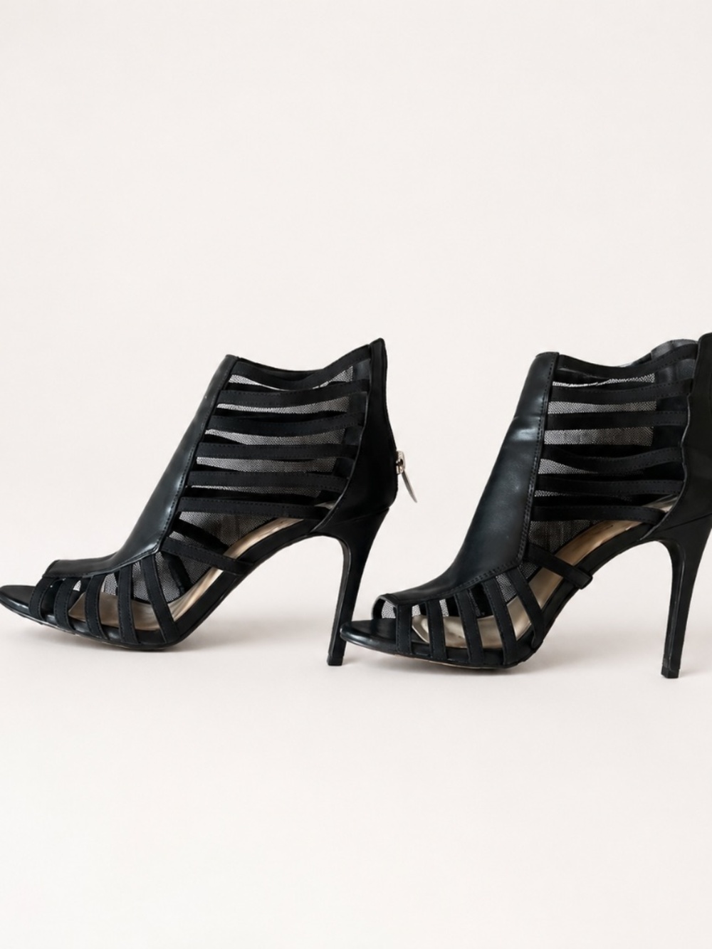 Jessica Simpson Black Caged Strappy Stiletto Heels Size 6.5